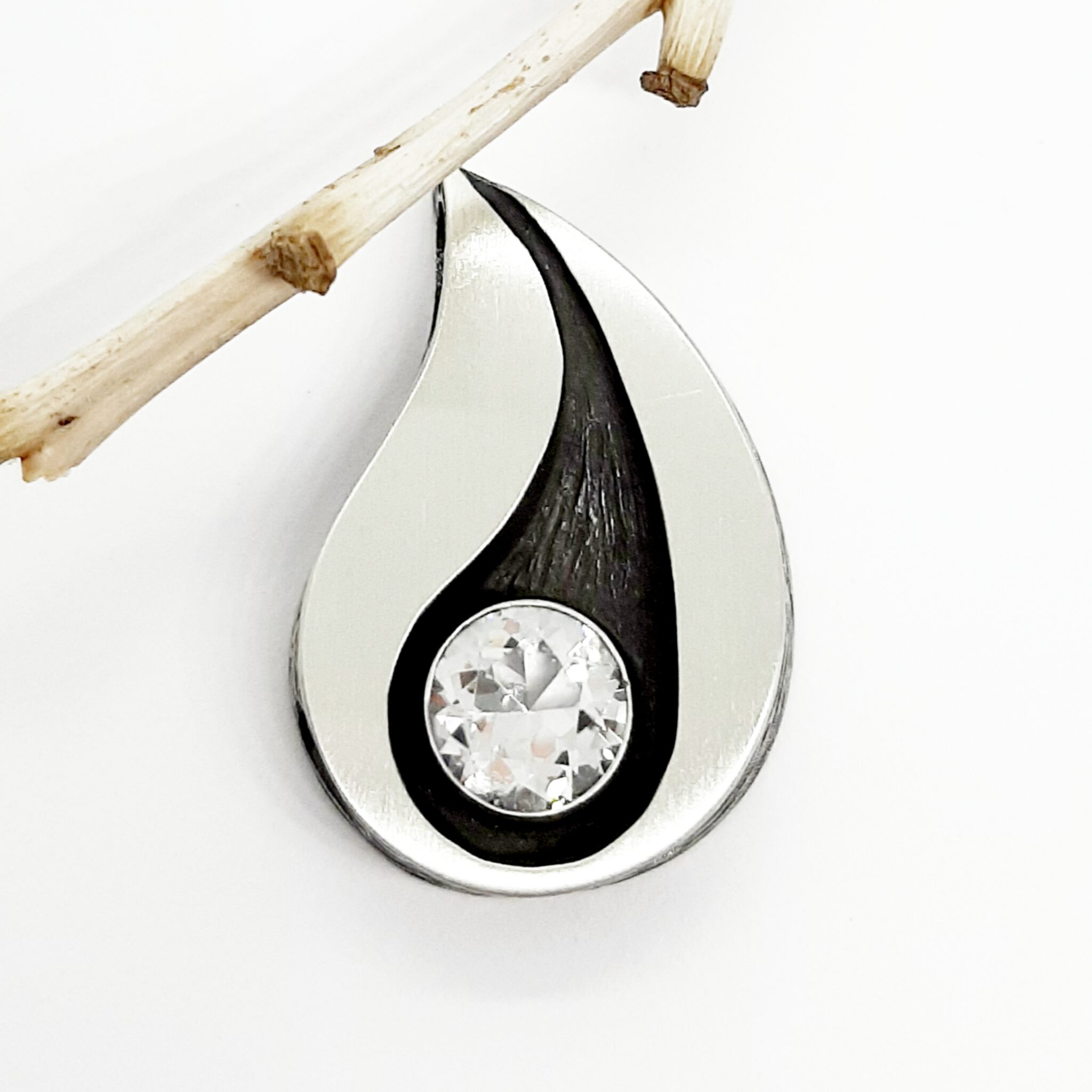 Nordform Tropfen Anhänger Silber mit Bergkristall (18x28mm)
