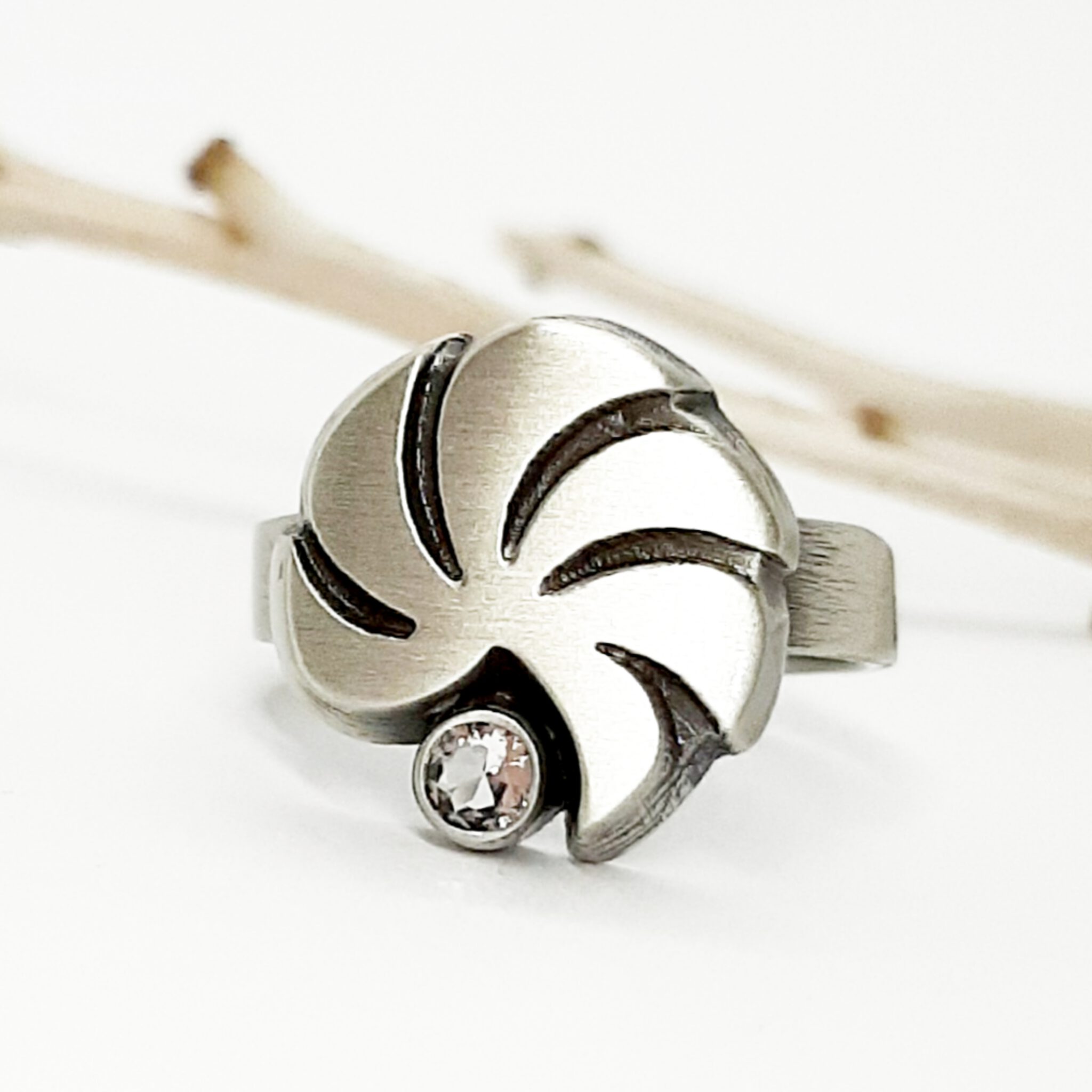 Nordform Ring Runder Aufsatz (Blatt) Silber Bergkristall