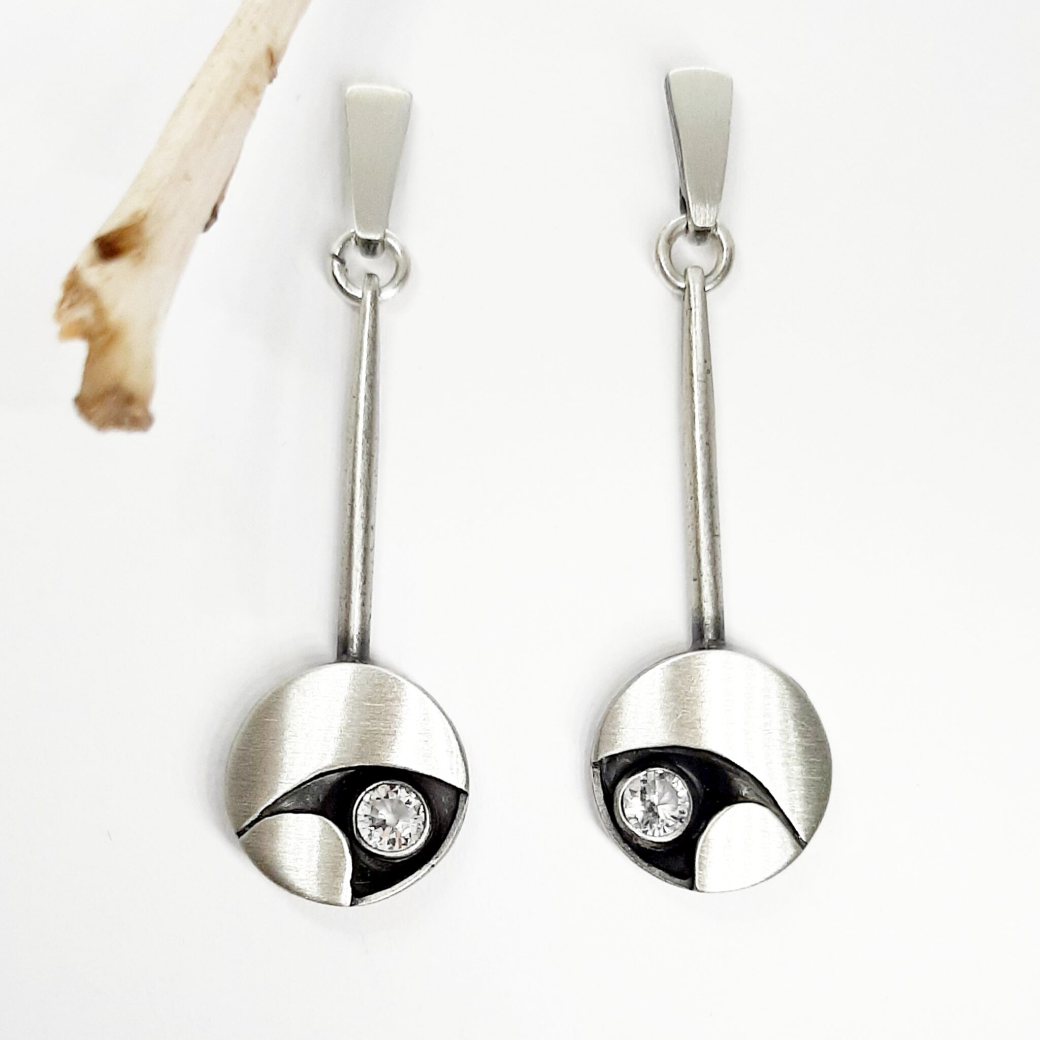 Nordform Ohrhänger Rund an Stäbchen Silber Bergkristall