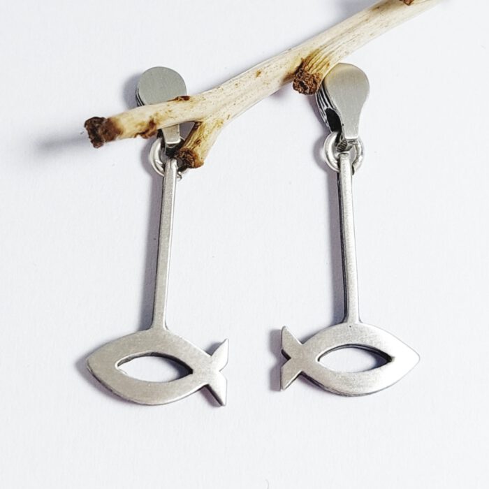 Nordform Ohrhänger mit Fisch an Stab Silber