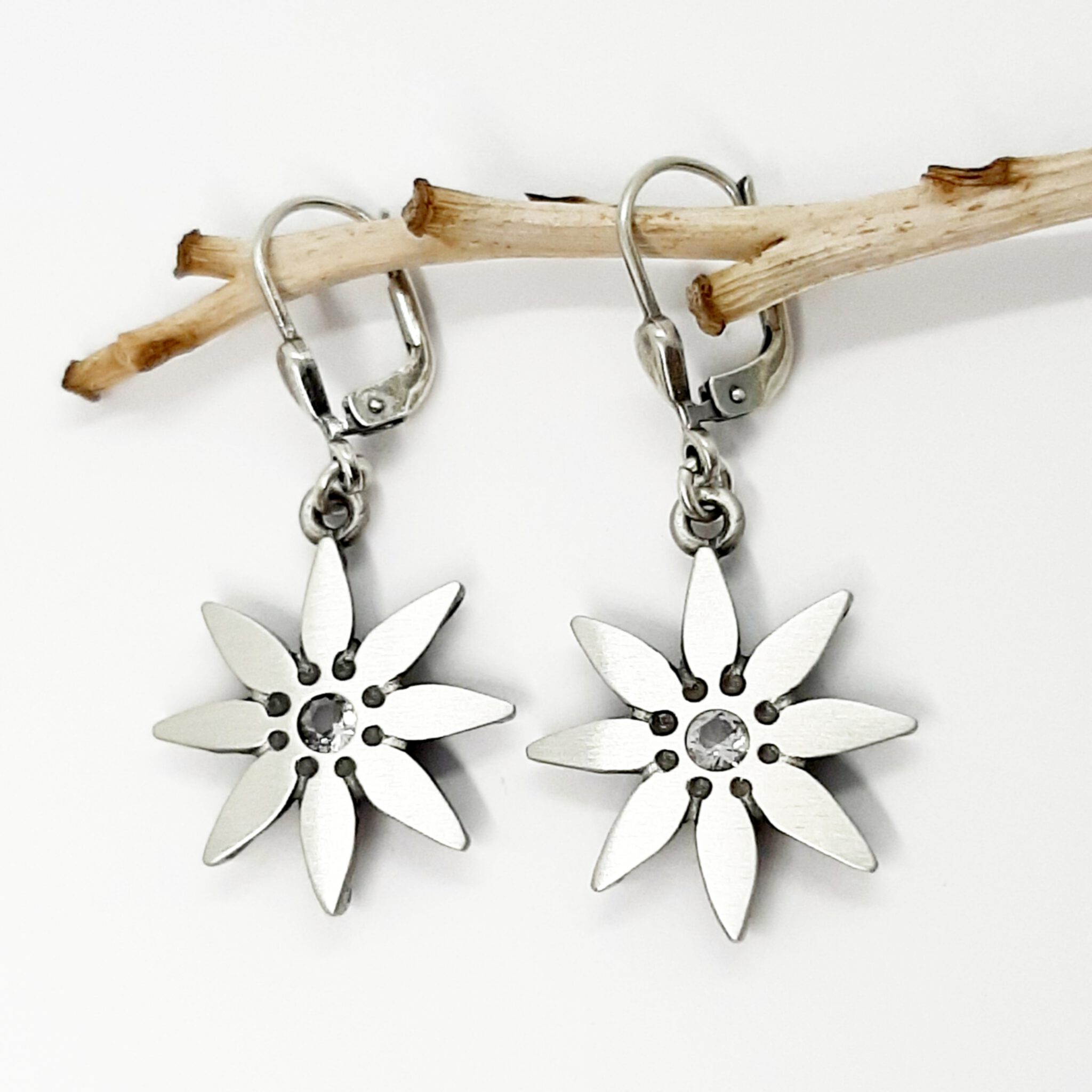 Nordform Blütenförmige Bügel-Ohrhänger Silber Bergkristall