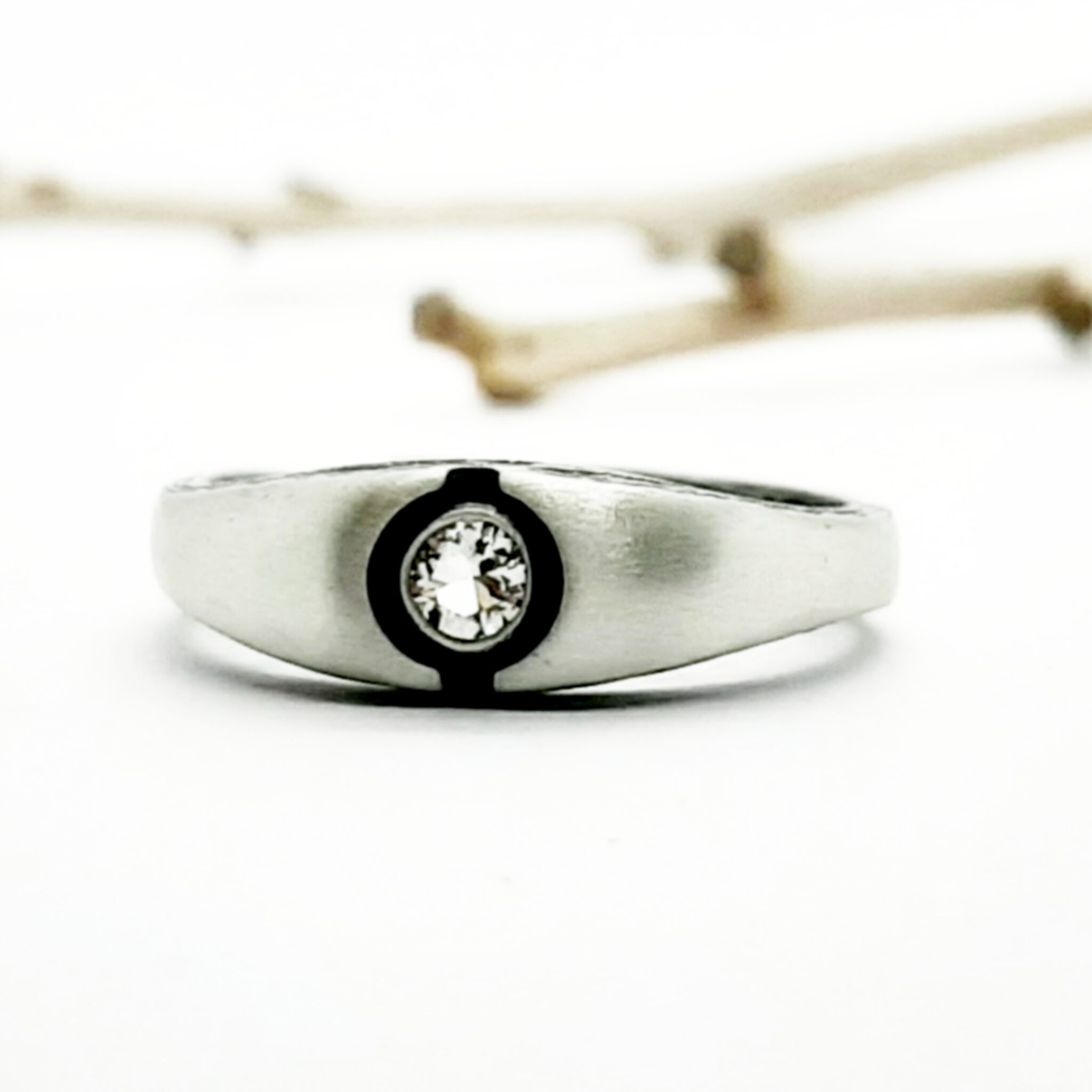 Nordform Bandring Abgerundet 4mm Silber Bergkristall
