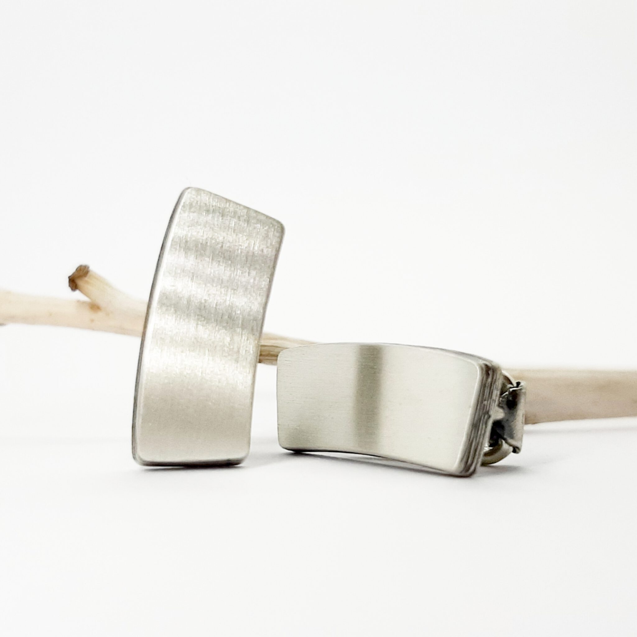 Nordform Quadratische Gewölbte Ohrclips Silber Nordform Quadratische Gewölbte Ohrclips Silber