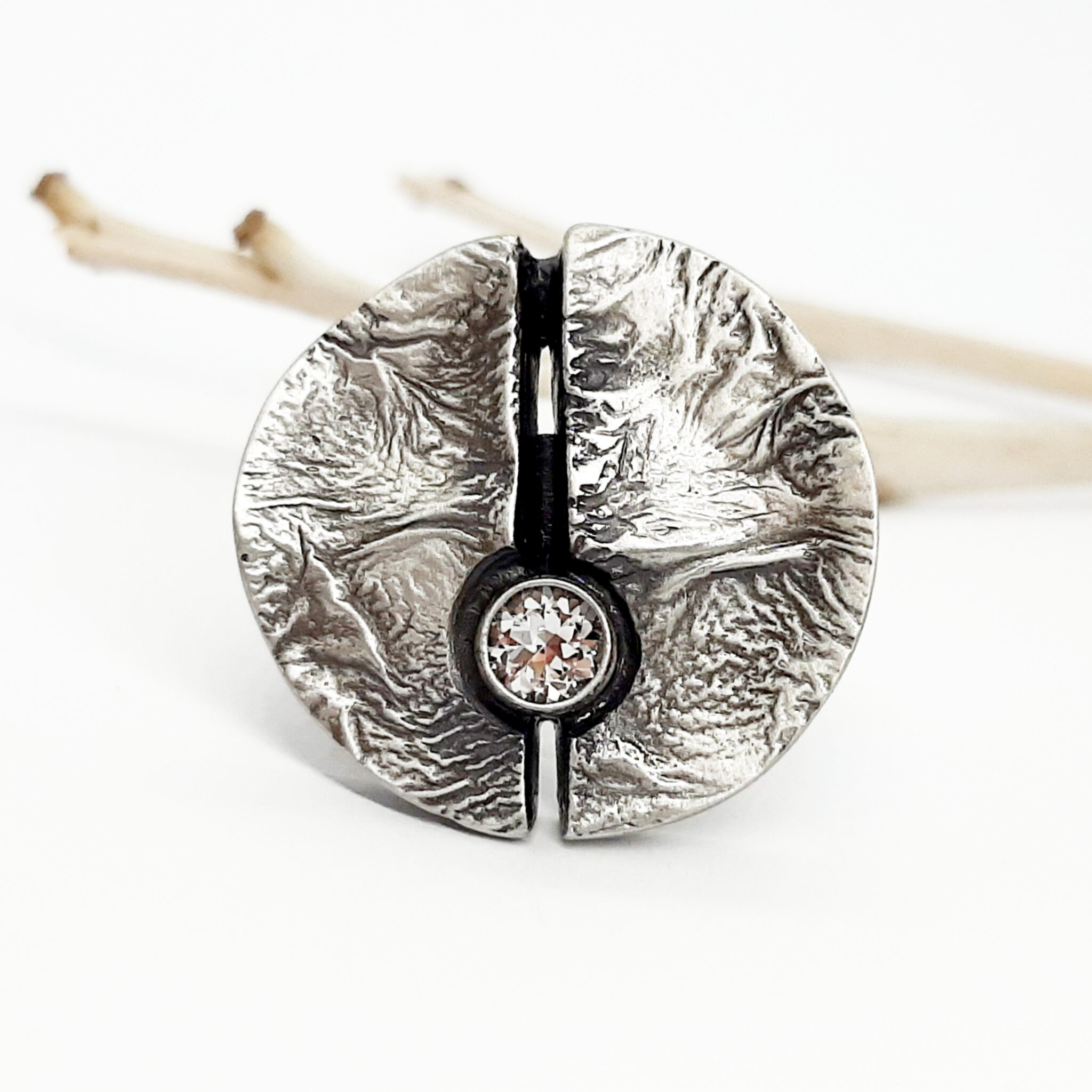 Nordform Ring Runder Aufsatz (Ø 26mm) Silber Geschwärzt Bergkristall