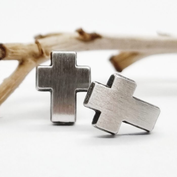 Nordform Ohrstecker Kreuz Silber Gebürstet