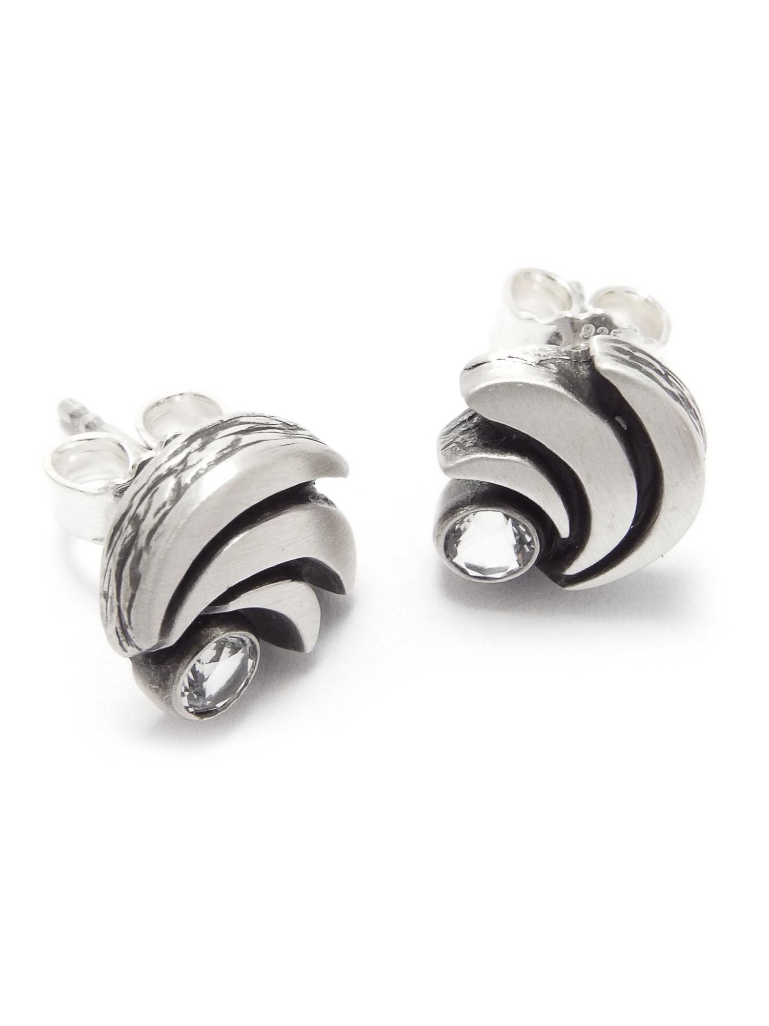 Nordform Ohrstecker Rund mit Bergkristall in Brillantschliff Silber
