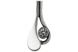 Nordform Kunstvoller Anhänger Silber mit Bergkristall