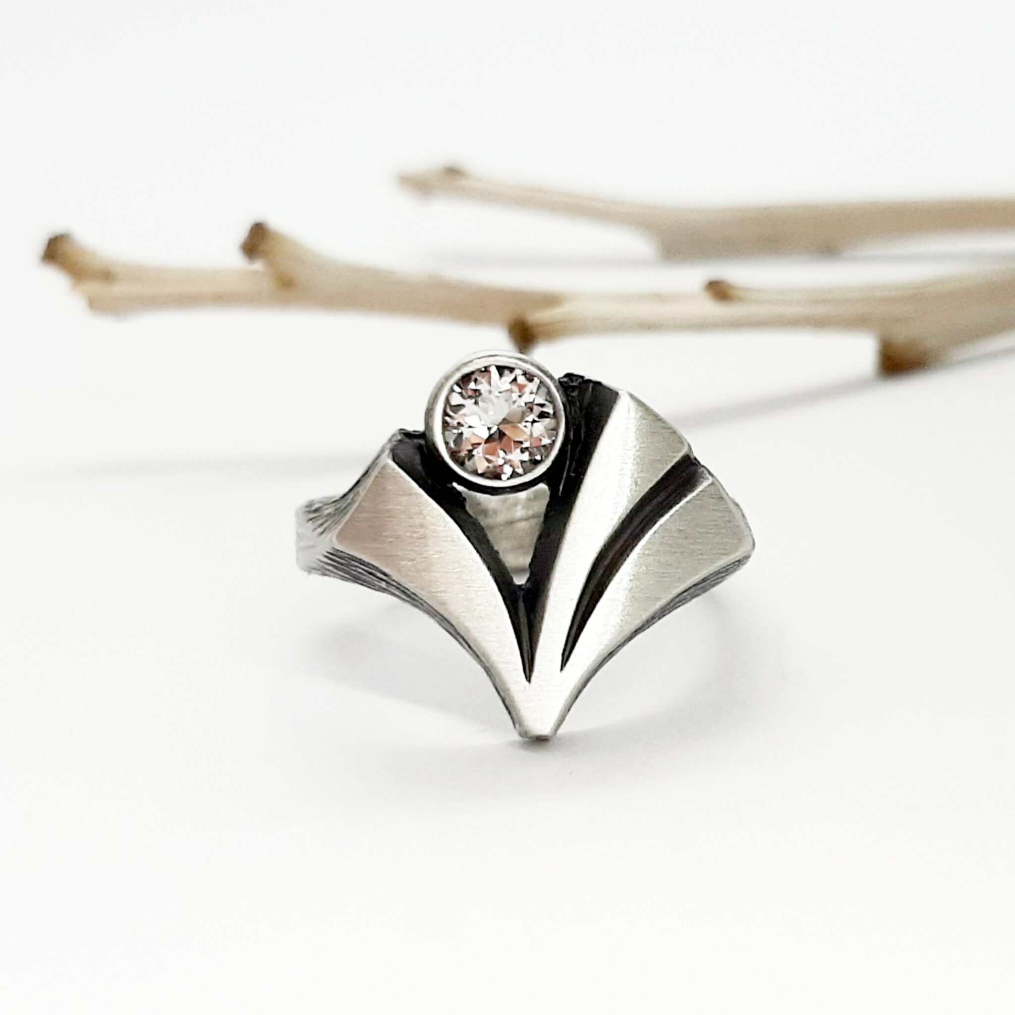 Nordform Ring Fächerform (groß) Silber Bergkristall