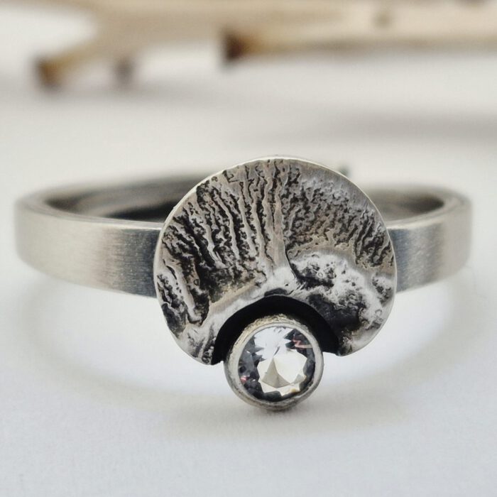 Nordform Ring Runder Aufsatz (Ø 10mm) Silber Geschwärzt Bergkristall