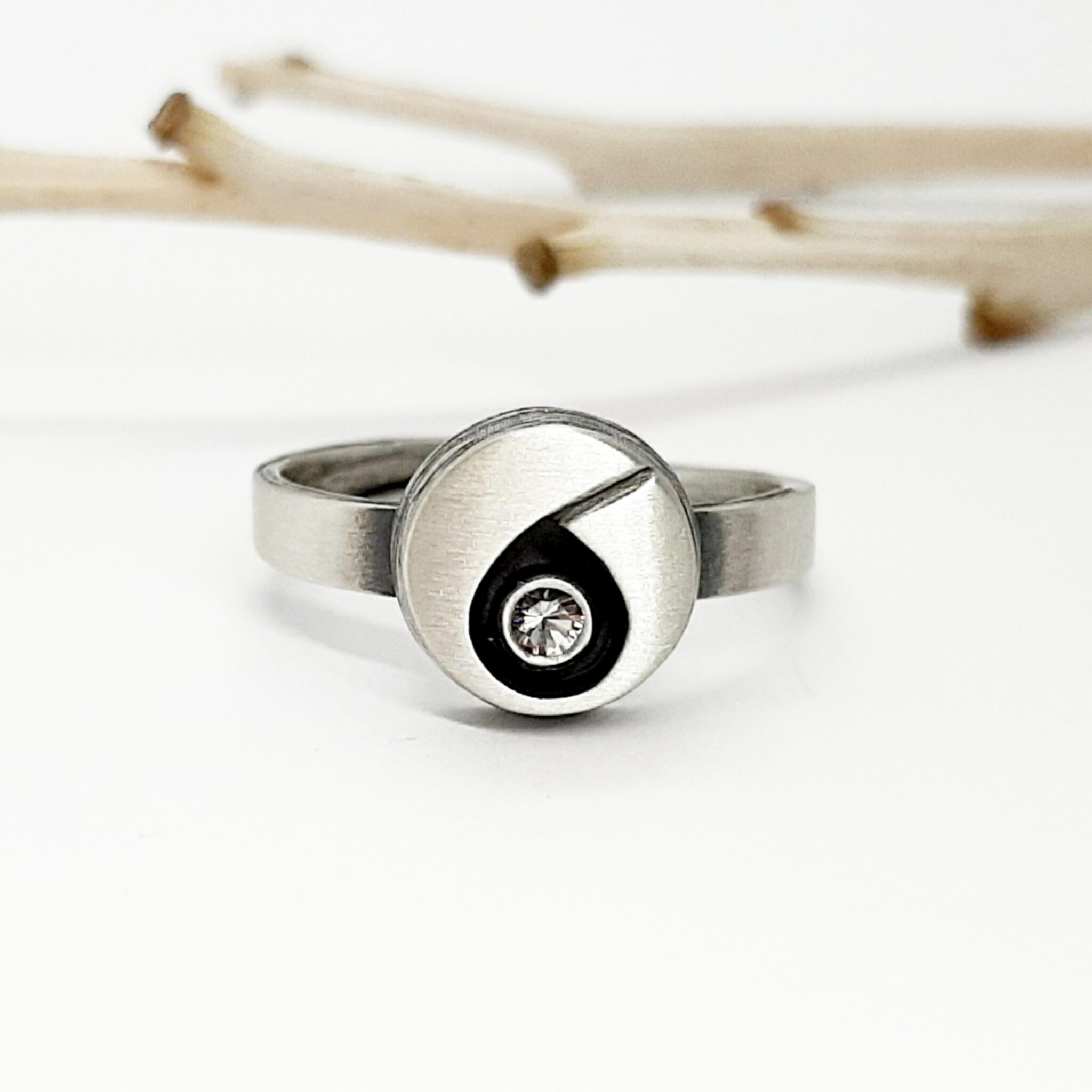 Nordform Ring Runder Kopf (Ø10mm) Silber Bergkristall