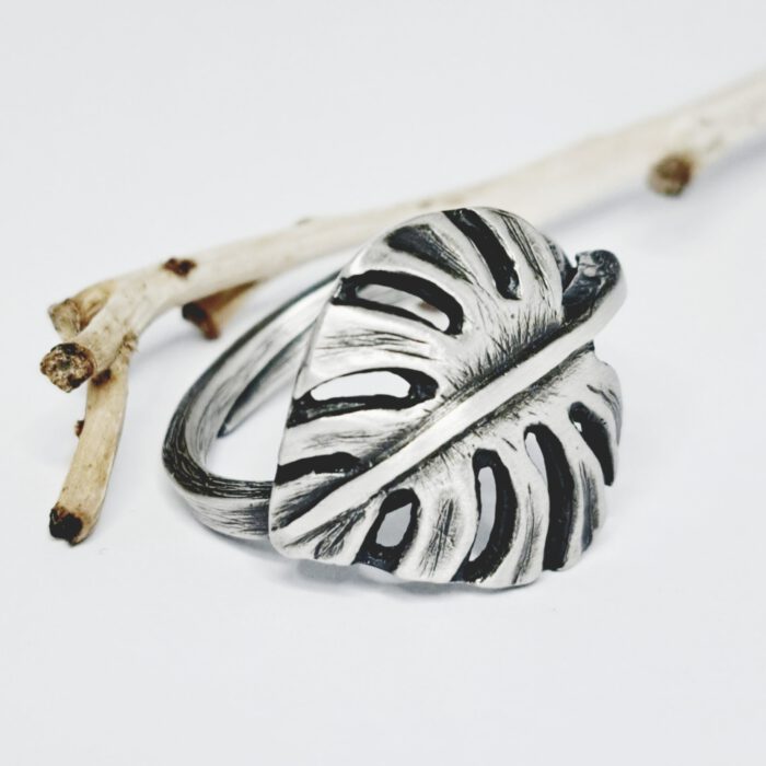 Nordform Damenring Trollblatt (Monstera) in Silber