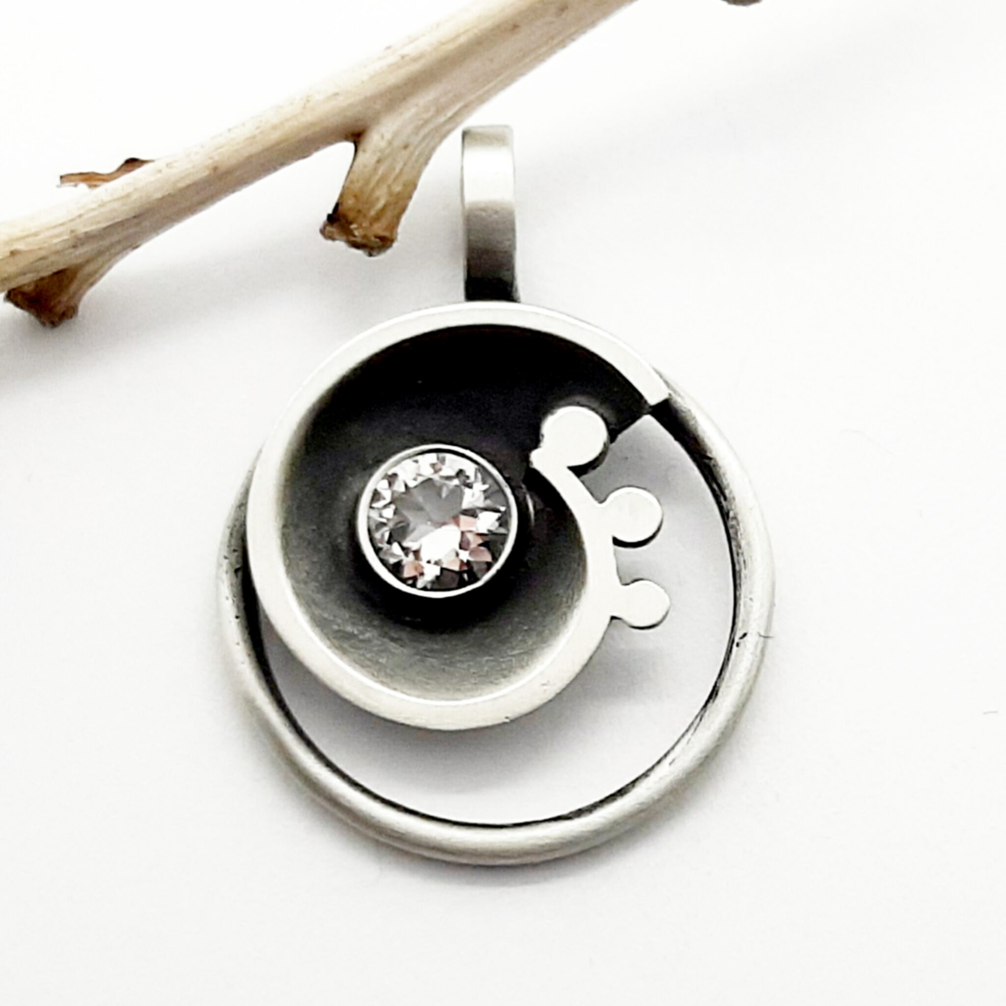Nordform Spiralförmiger Anhänger Silber mit Bergkristall (19x19mm)