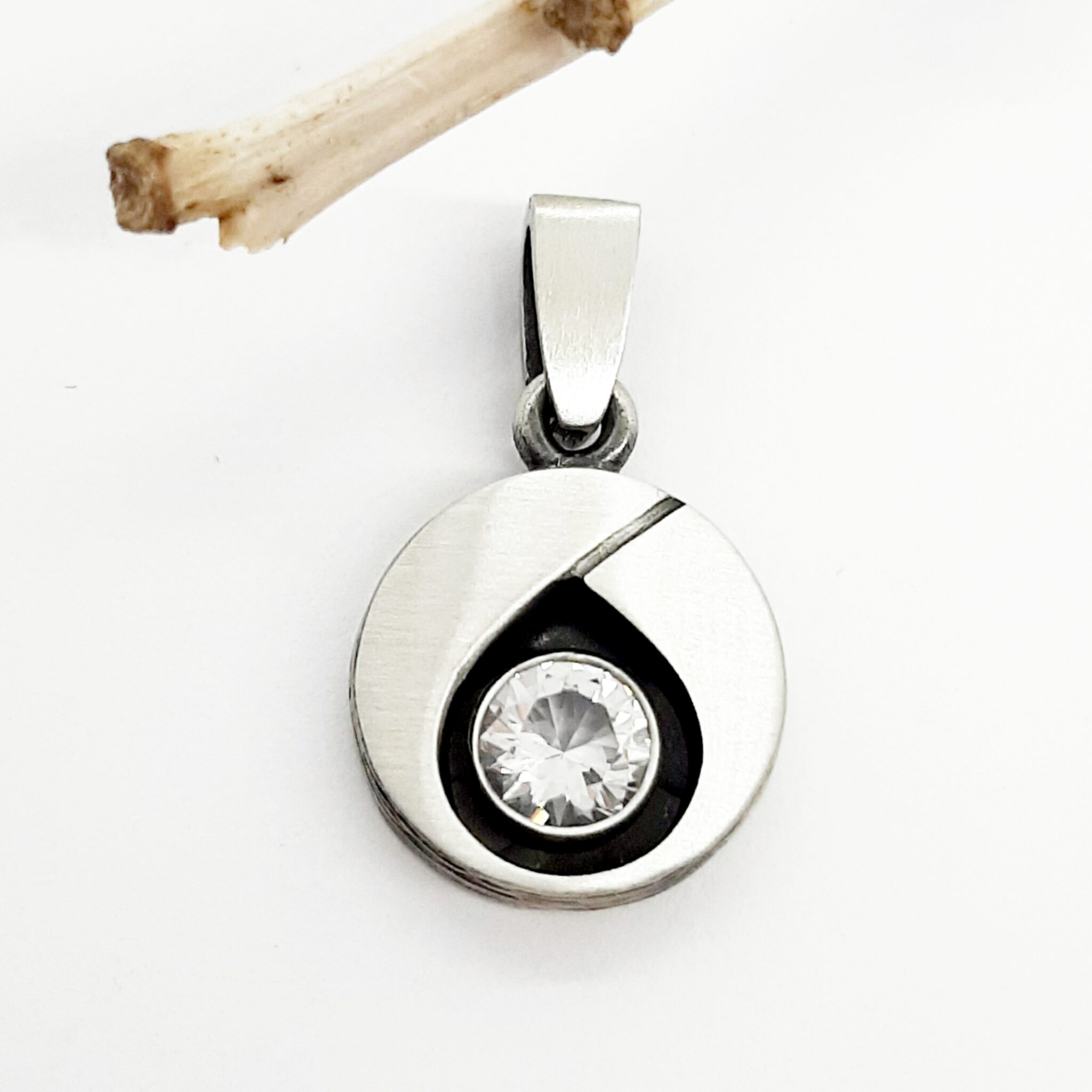 Nordform Runder Anhänger Silber mit Bergkristall (13x17mm)