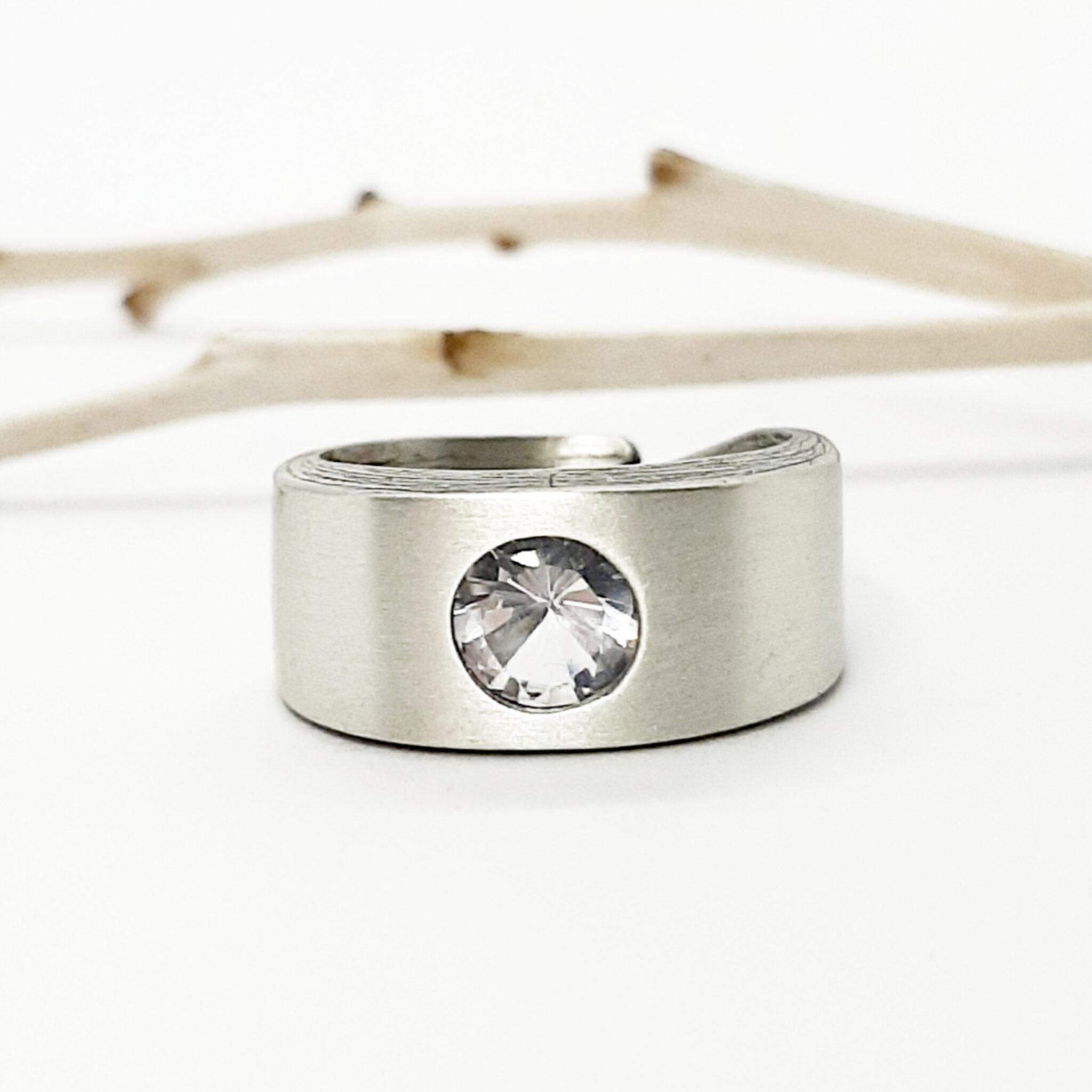 Nordform Breiter Bandring (10mm) Bergkristall in Silber