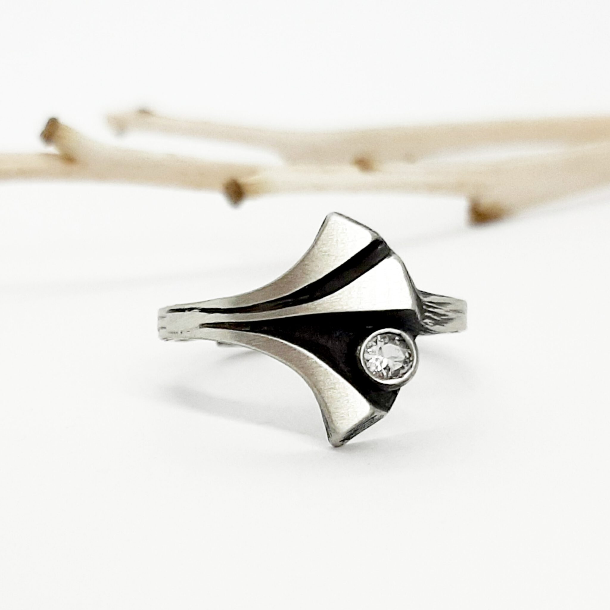 Nordform Ring Fächerform (klein) Silber Bergkristall