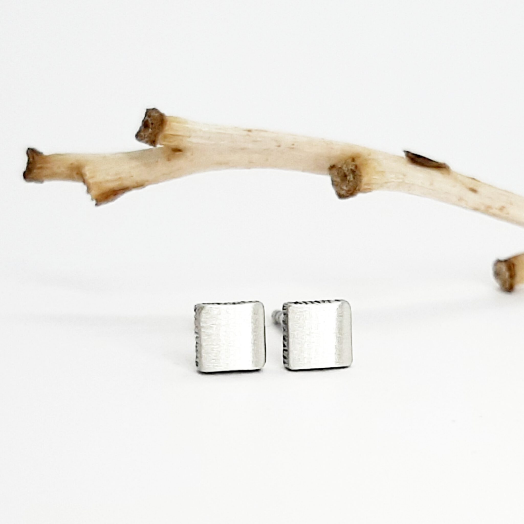 Nordform Quadratische Ohrstecker Silber Gebürstet 4mm