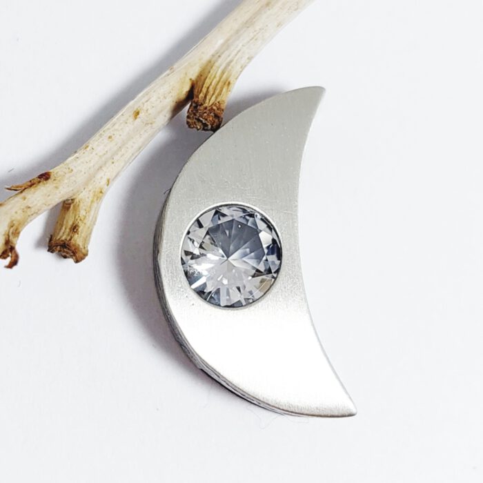 Nordform Halbmond-Anhänger Silber mit Bergkristall