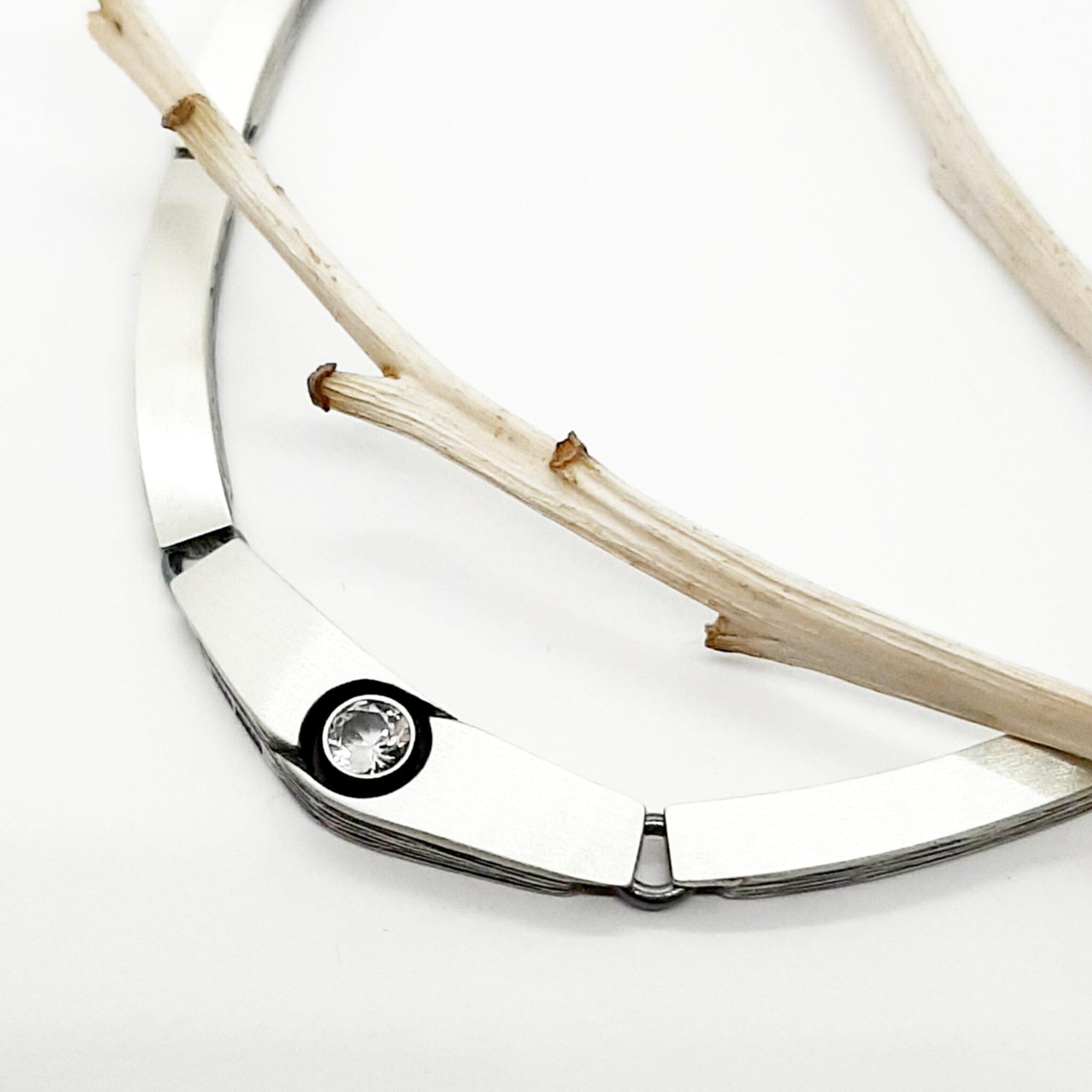 Nordform Collier mit Quadratischen Gliedern Silber 6mm Breit mit Bergkristall