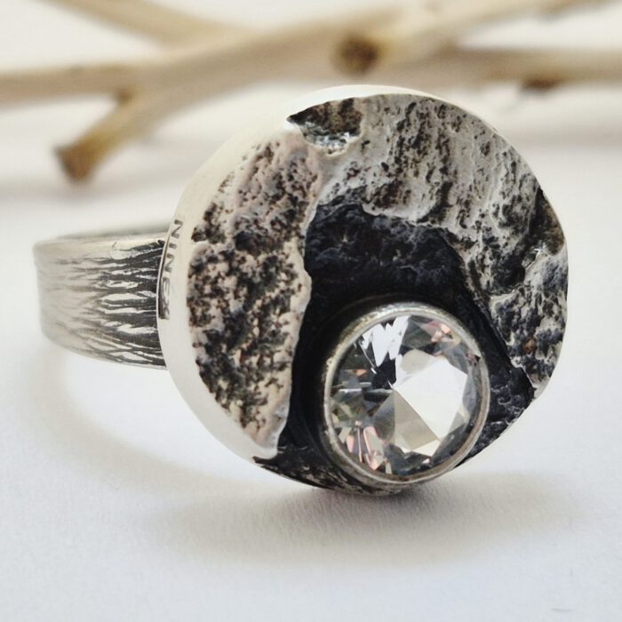 Nordform Ring Runder Aufsatz (Ø 16mm) Silber Geschwärzt Bergkristall
