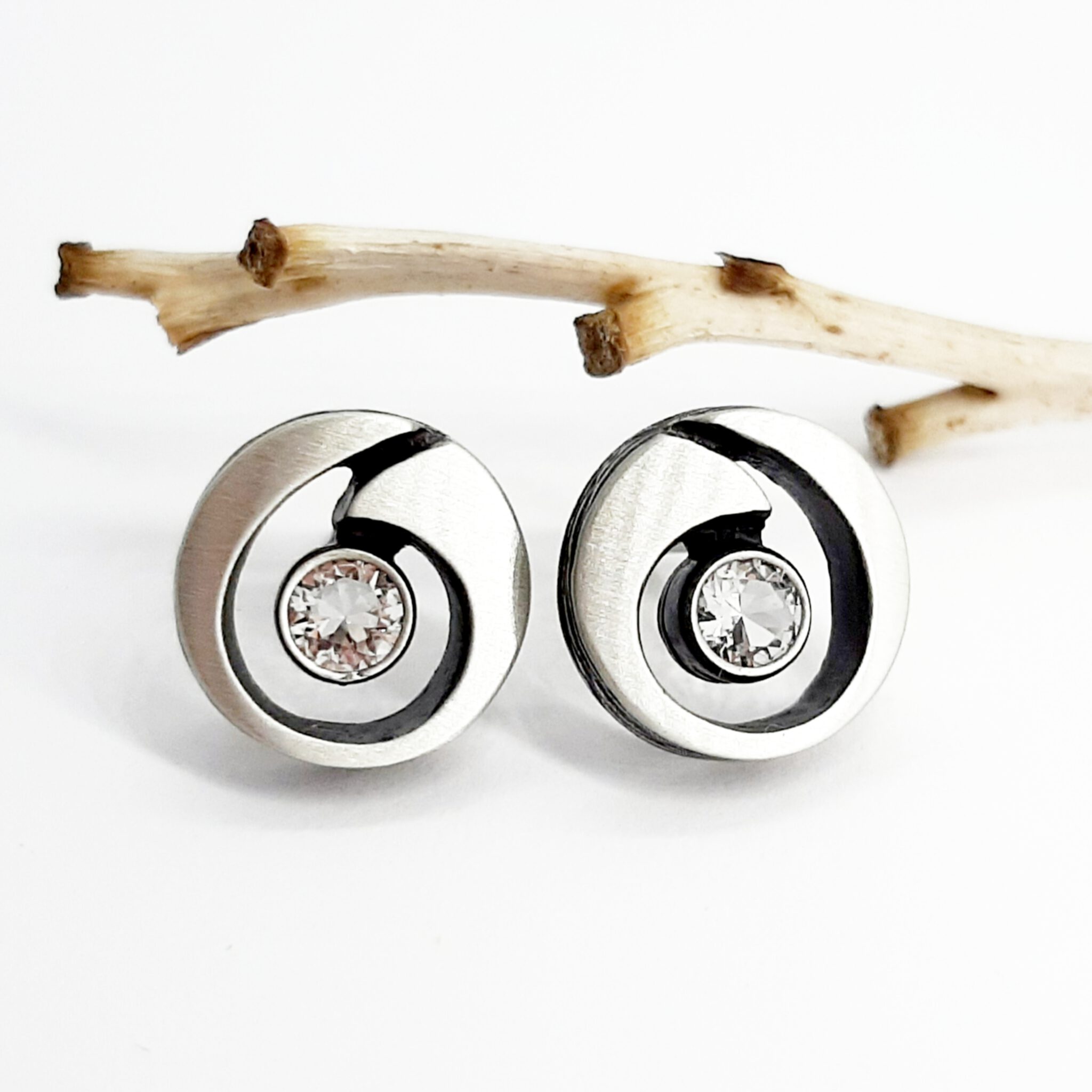 Nordform Runde Durchbrochene Ohrstecker Bergkristall Silber Ø 12mm