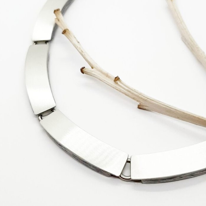 Nordform Flaches Großgliedriges Collier in Silber Anlaufgeschützt