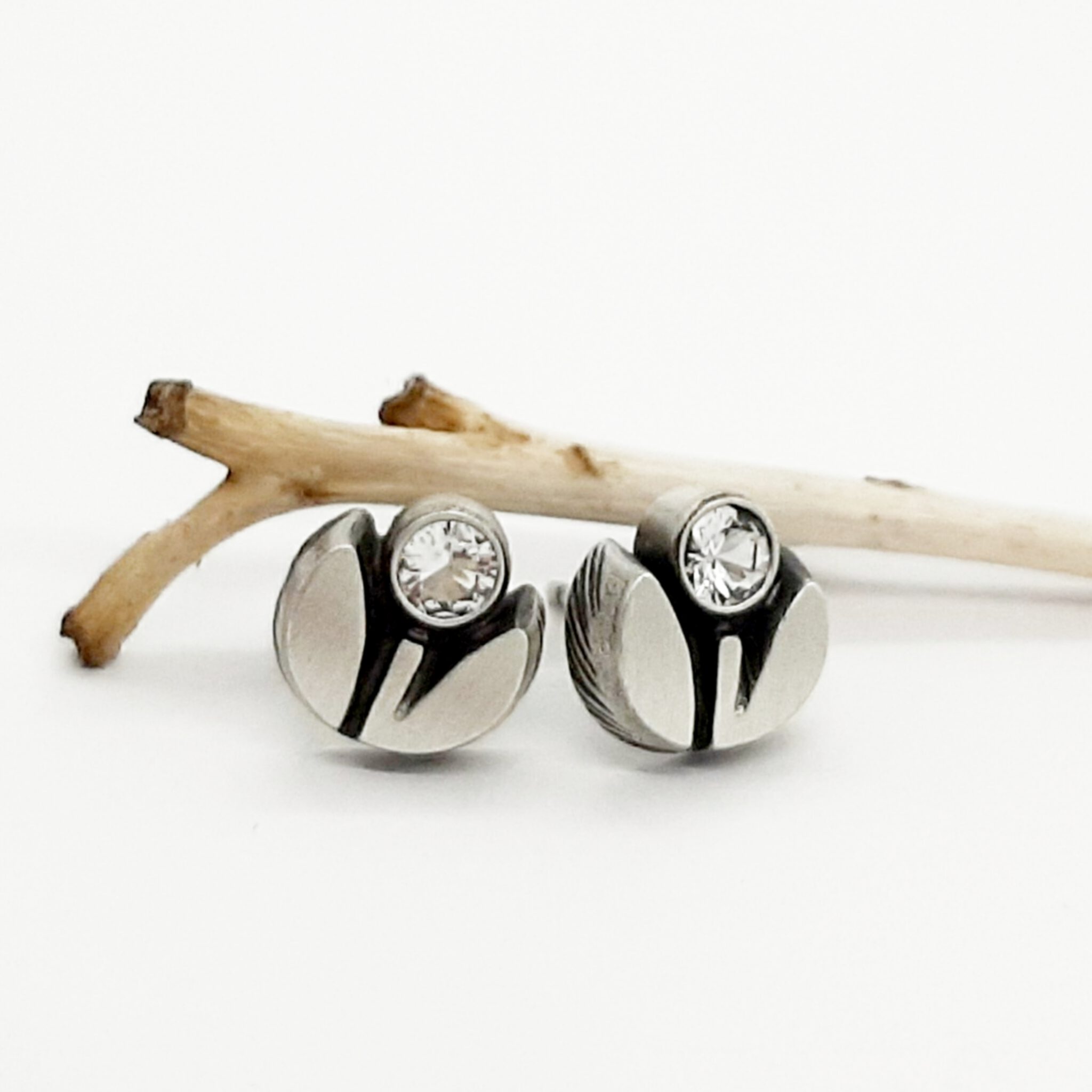Nordform Kleine Runde Ohrstecker (Blümchen) Silber Bergkristall