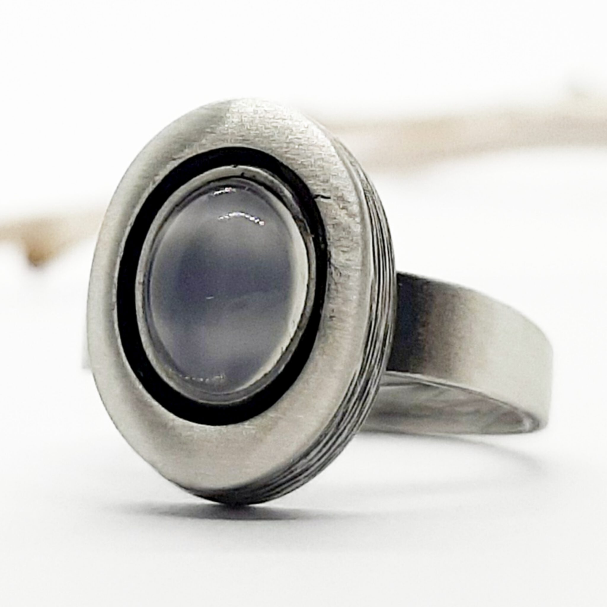 Nordform Ring Ovaler Kopf Silber Mondstein